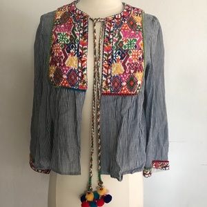 Zara embroidered top sz s